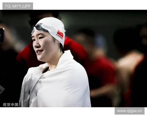 叶诗文训练完直接拎爱马仕去吃夜宵？