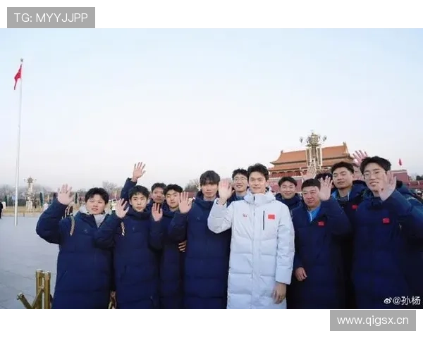 孙杨泳池边那副随时能唱rap的样子，跟他的亿级身价真是天壤之别！