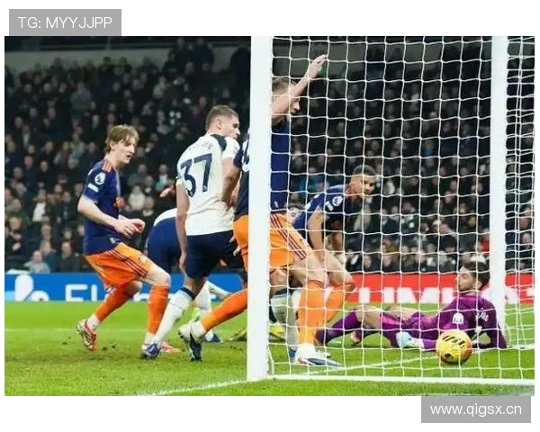 热刺的豪门梦想再次崩塌！他们是否永远无法跨越“争冠魔咒”？